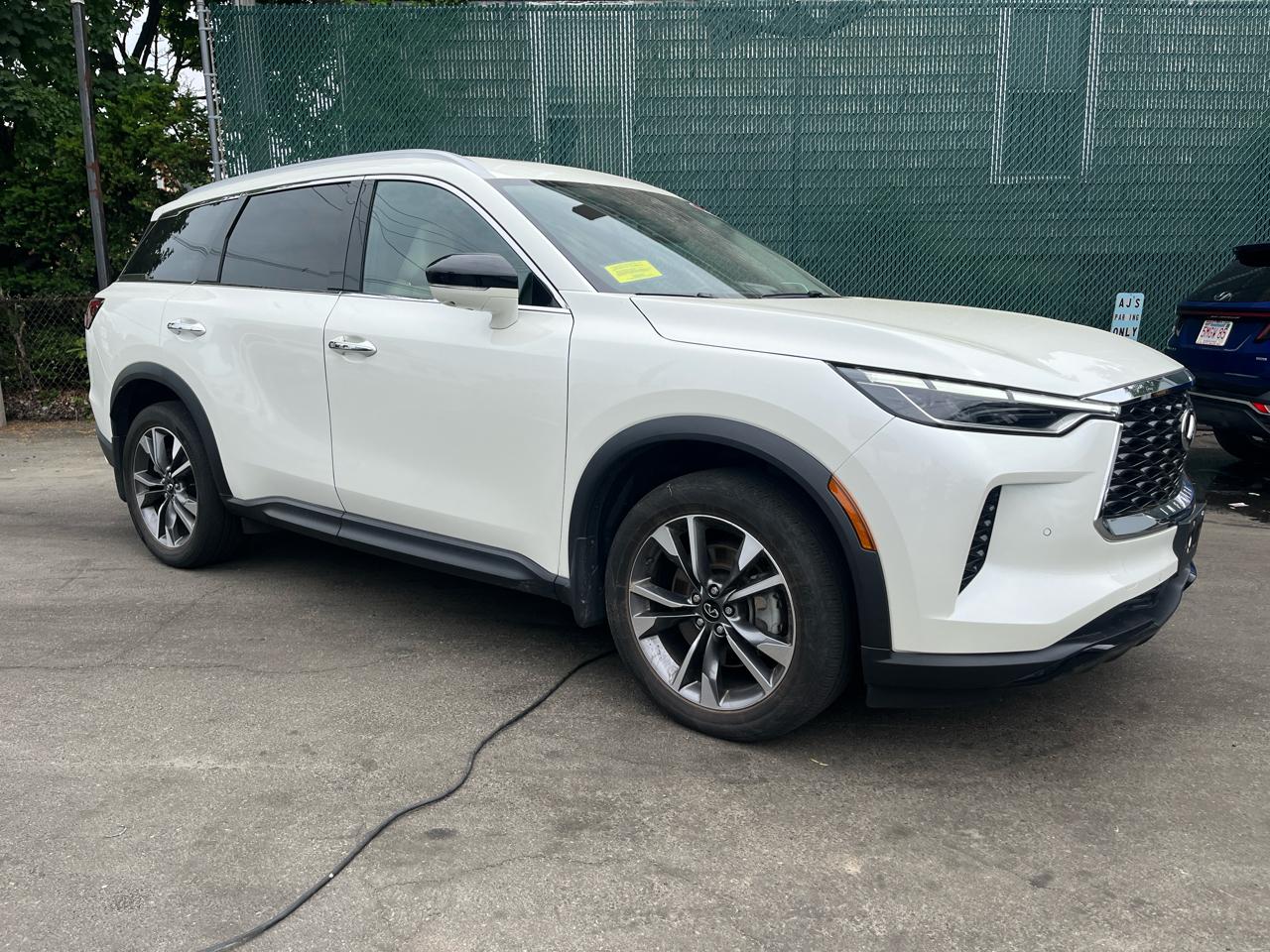 Infiniti QX60 LUXE AWD 2023