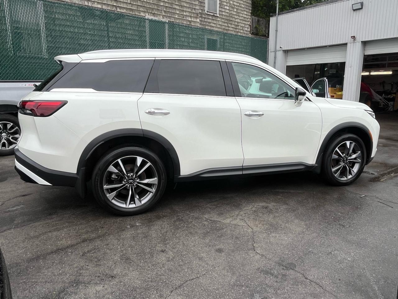 Infiniti QX60 LUXE AWD 2023