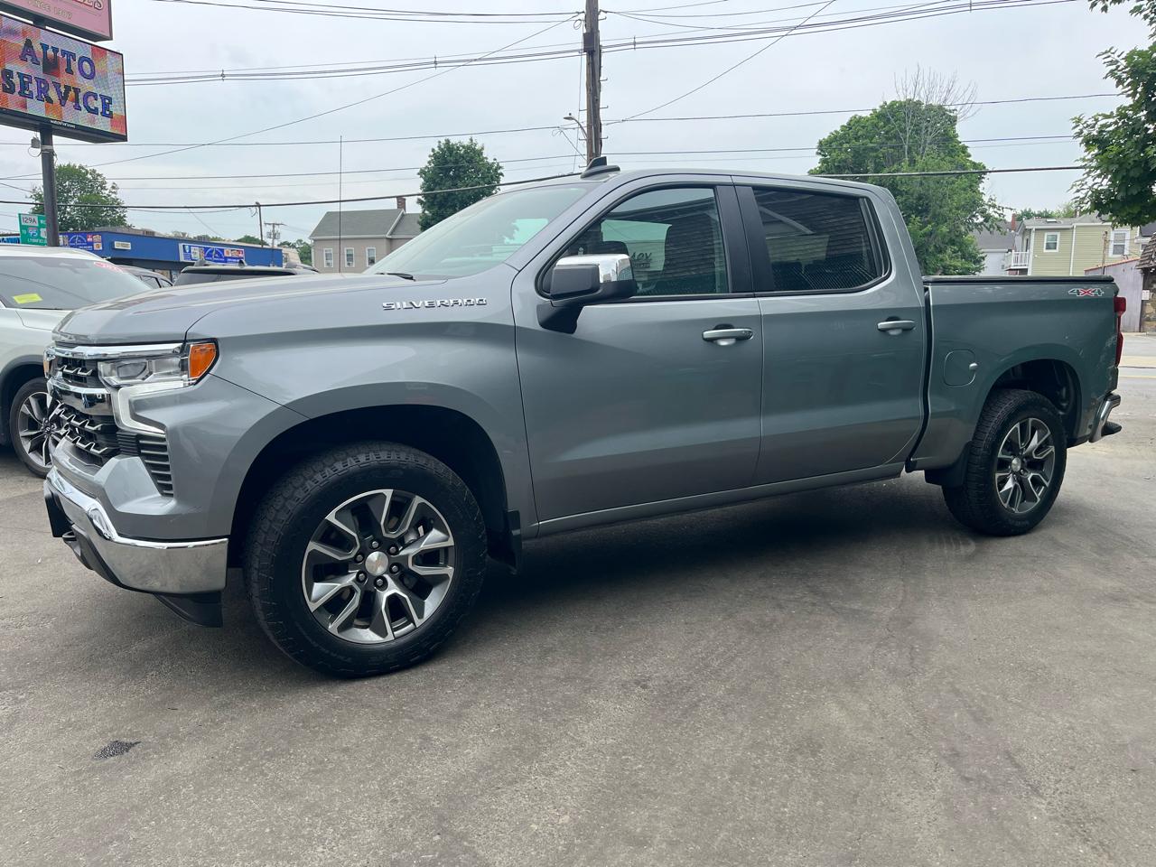 Chevrolet Silverado 1500 4WD Crew Cab 147" LT w/2FL 2023