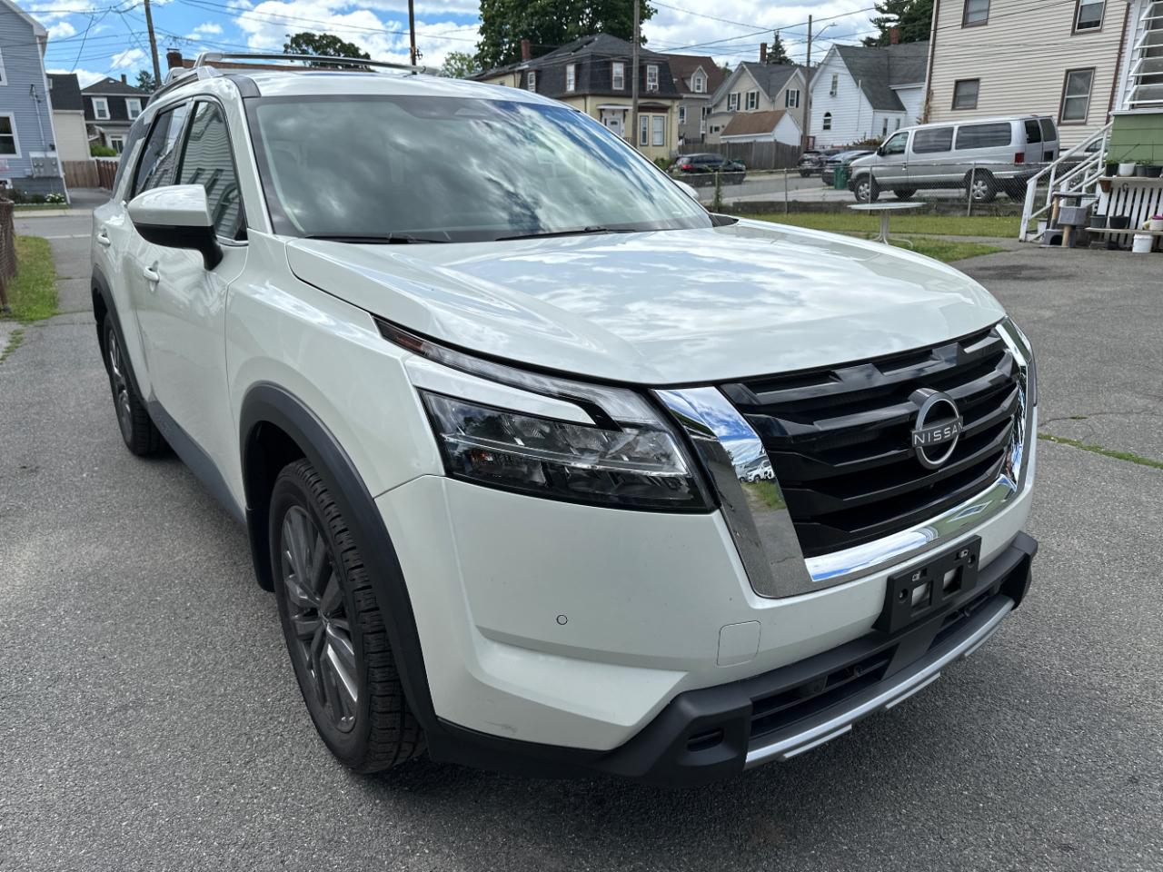 Nissan Pathfinder SL 4WD 2023