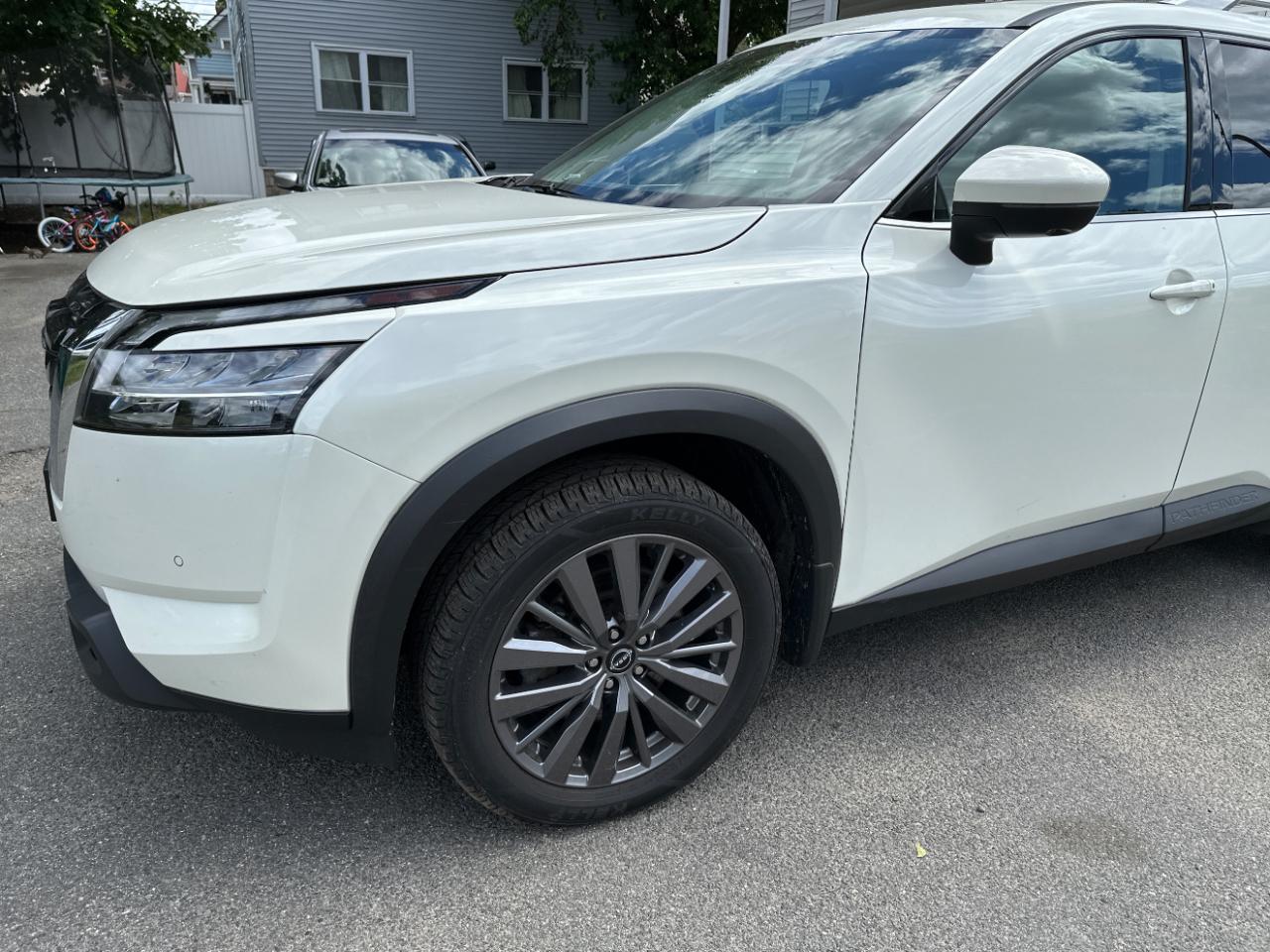 Nissan Pathfinder SL 4WD 2023