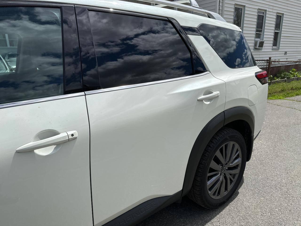 Nissan Pathfinder SL 4WD 2023