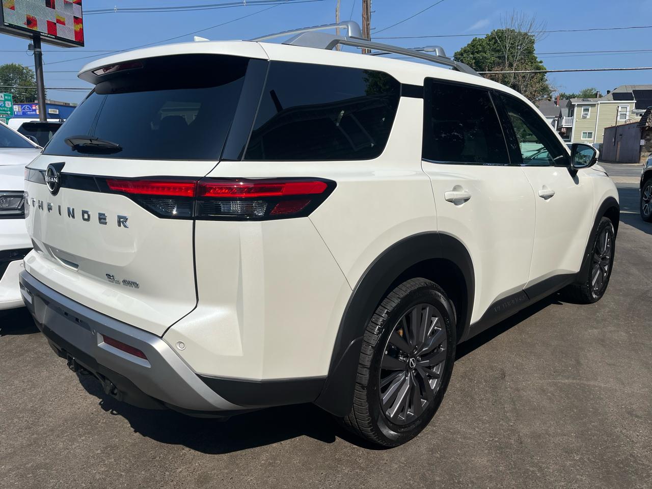 Nissan Pathfinder SL 4WD 2023