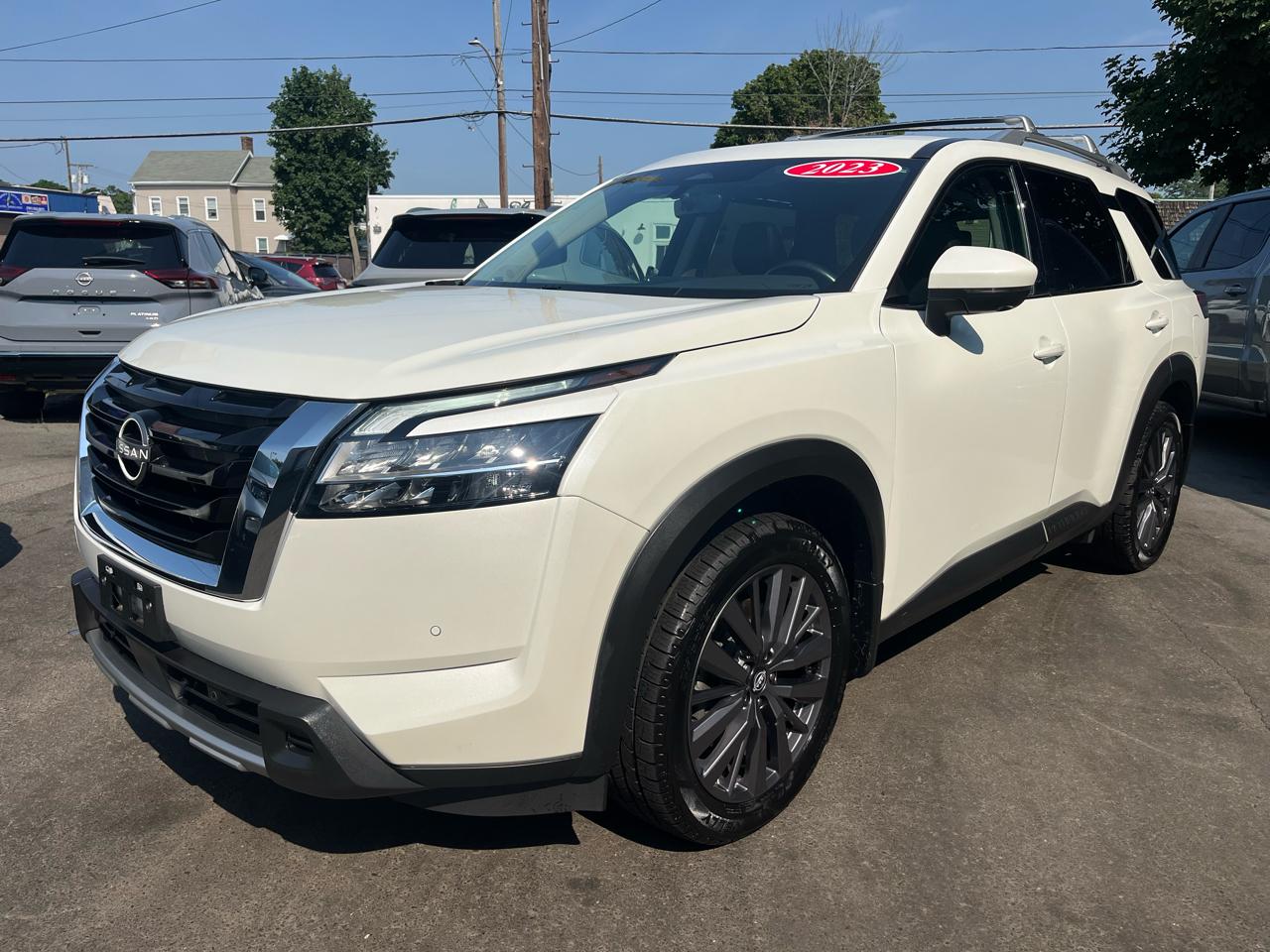 Nissan Pathfinder SL 4WD 2023
