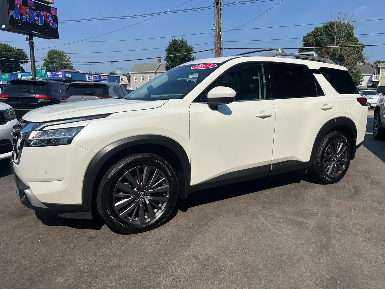 Nissan Pathfinder SL 4WD 2023