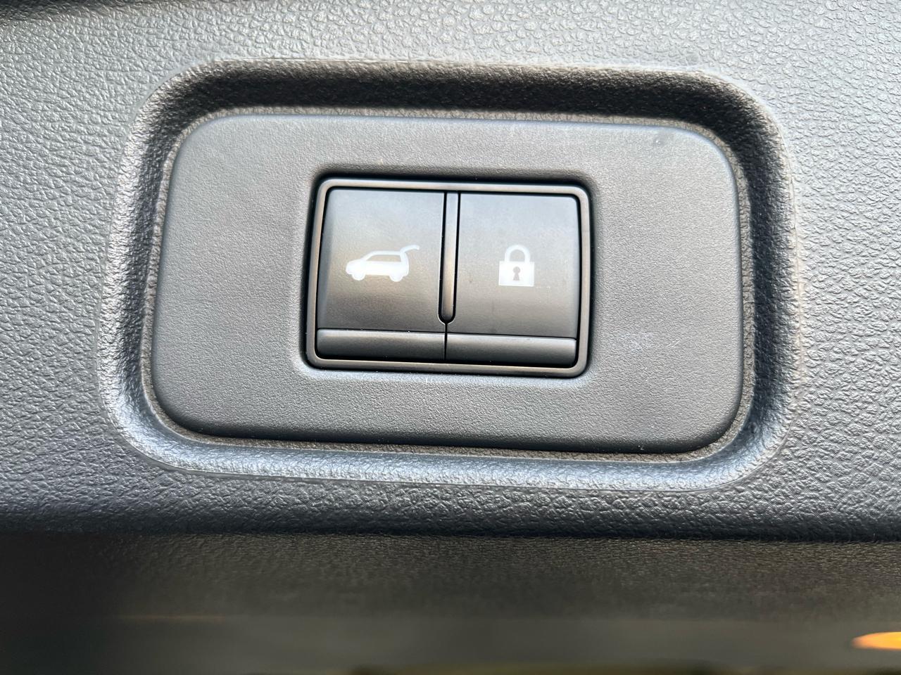 Nissan Pathfinder SL 4WD 2023
