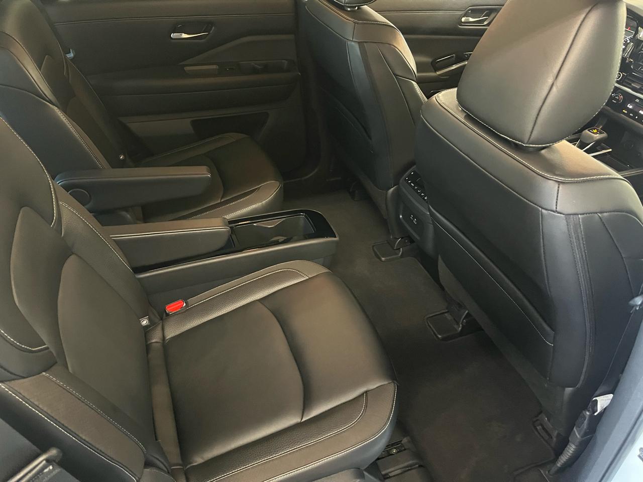 Nissan Pathfinder SL 4WD 2023