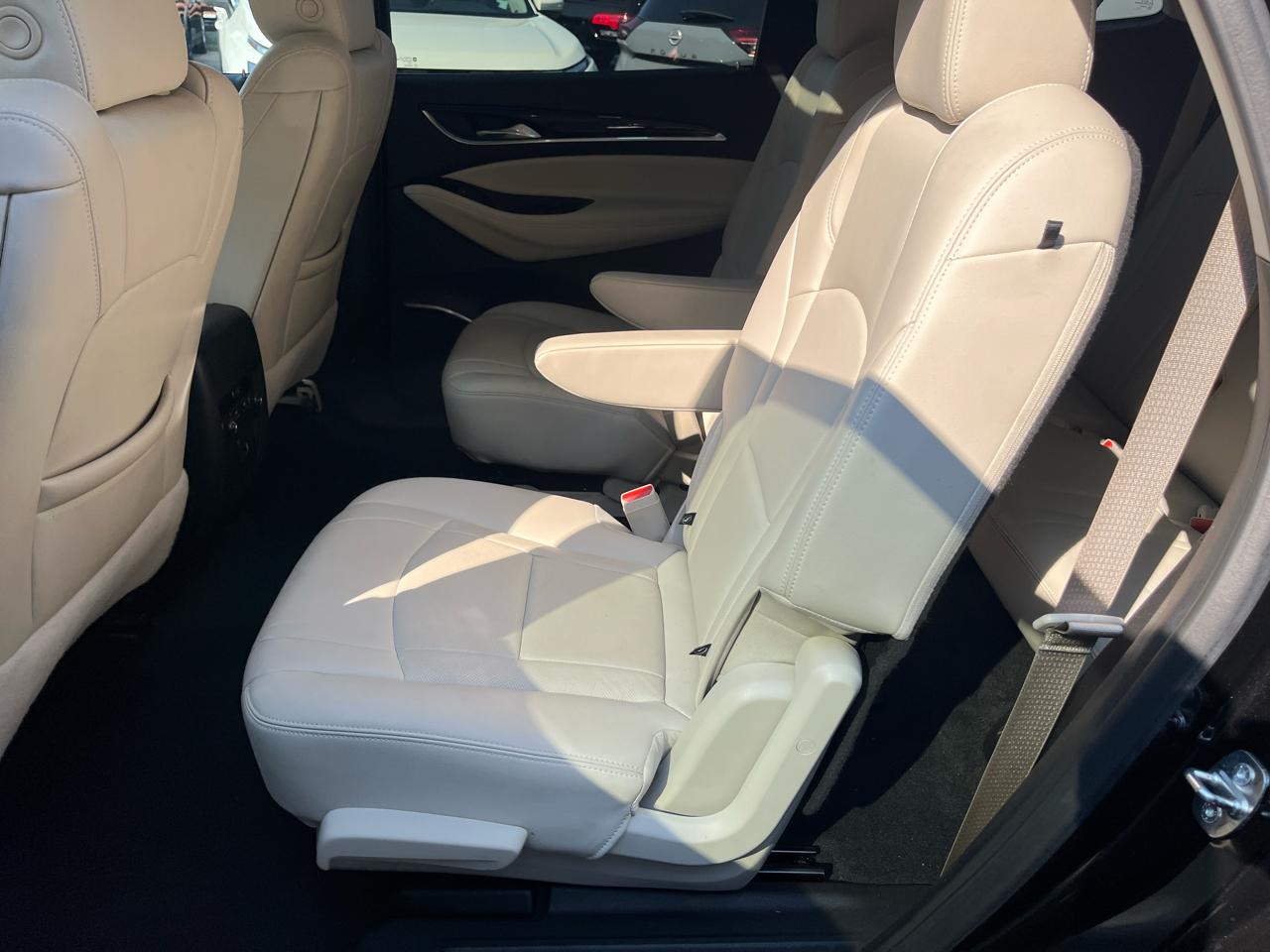 Buick Enclave AWD 4dr Essence 2023
