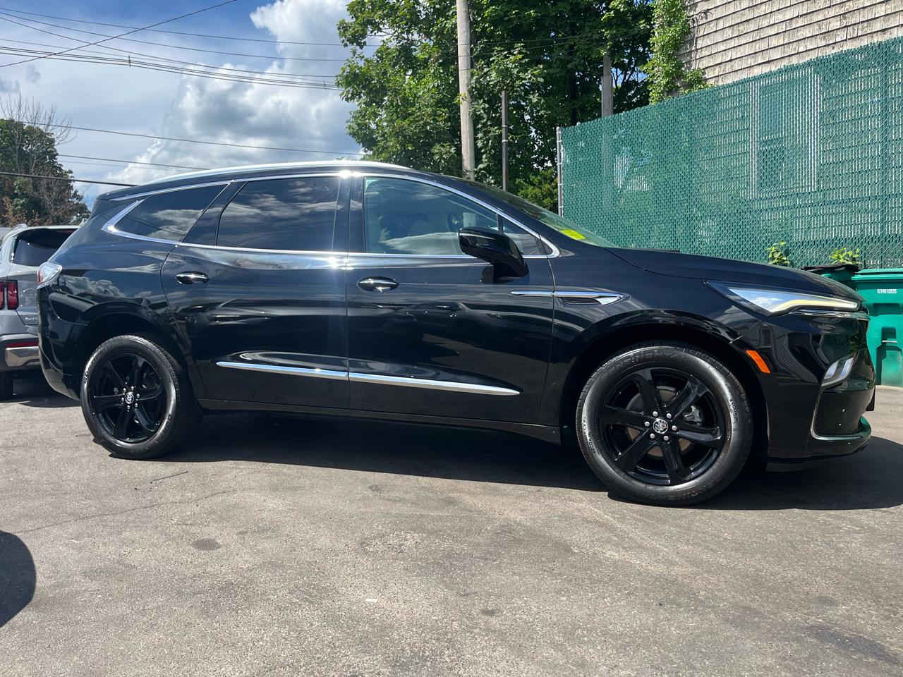 Buick Enclave AWD 4dr Essence 2023