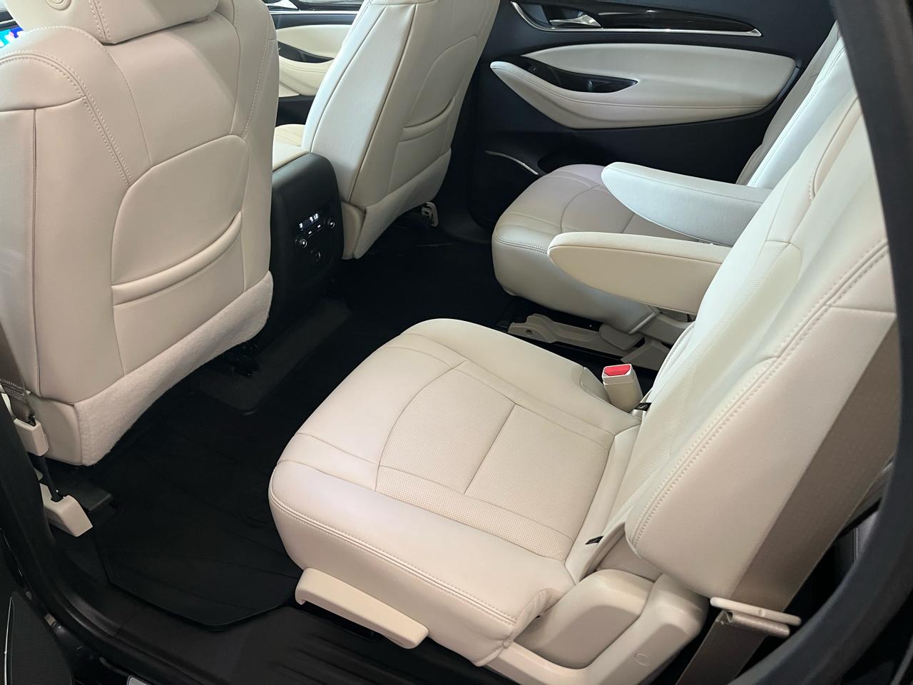 Buick Enclave AWD 4dr Essence 2023