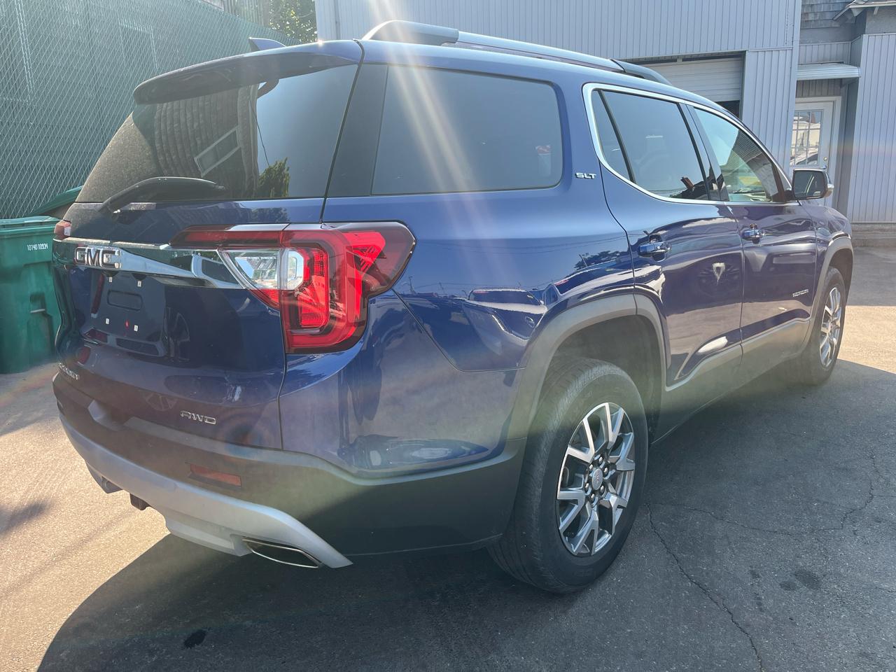 GMC Acadia AWD 4dr SLT 2023