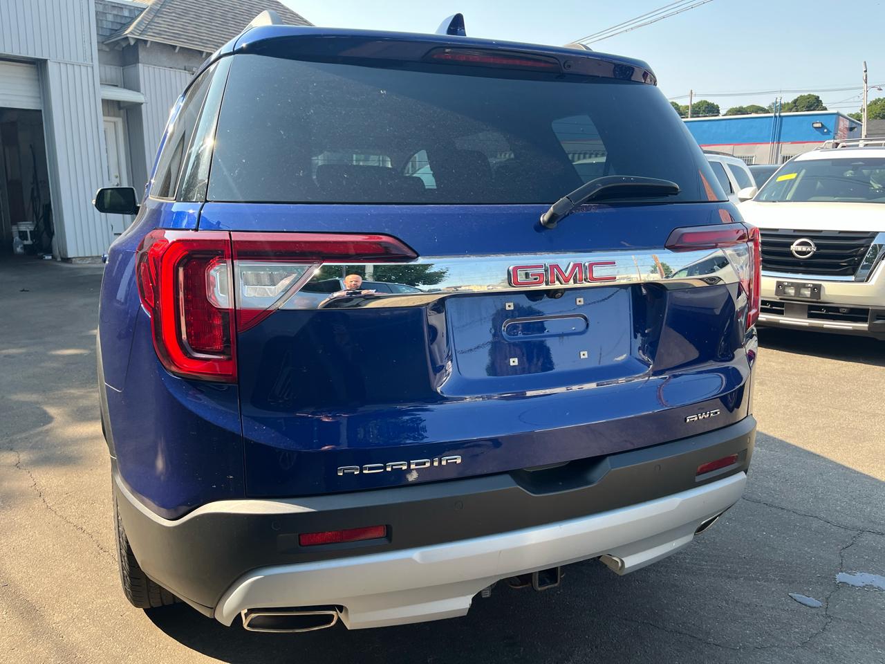 GMC Acadia AWD 4dr SLT 2023