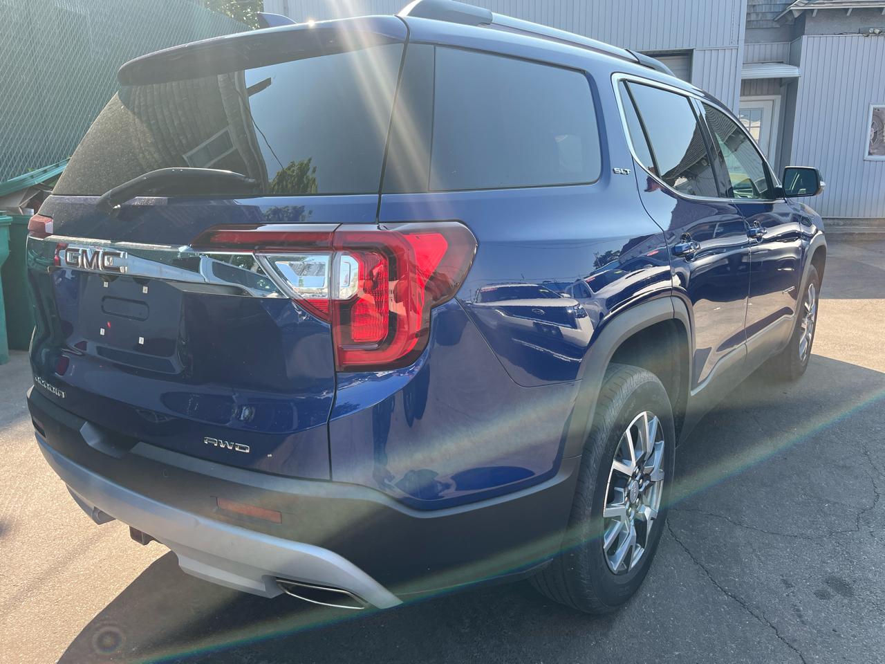 GMC Acadia AWD 4dr SLT 2023