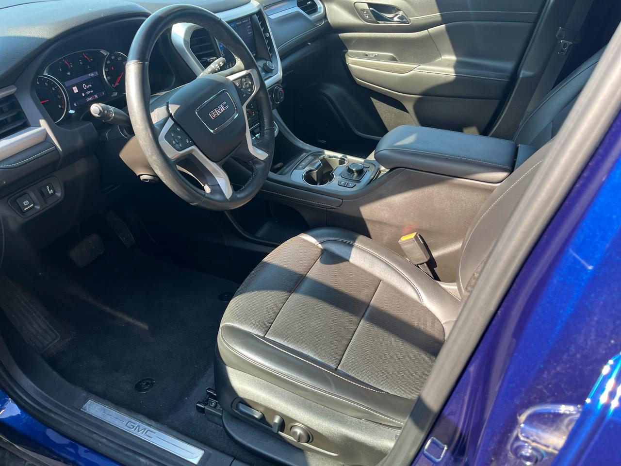 GMC Acadia AWD 4dr SLT 2023