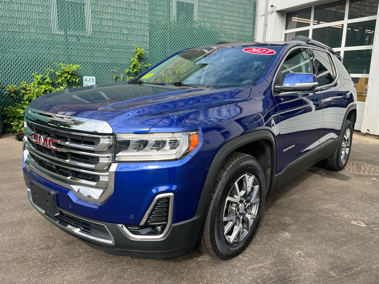 GMC Acadia AWD 4dr SLT 2023