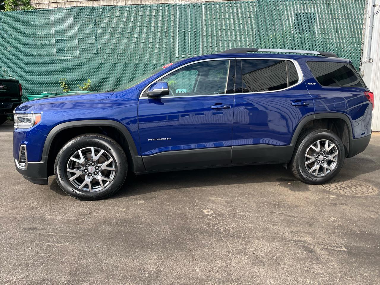 GMC Acadia AWD 4dr SLT 2023