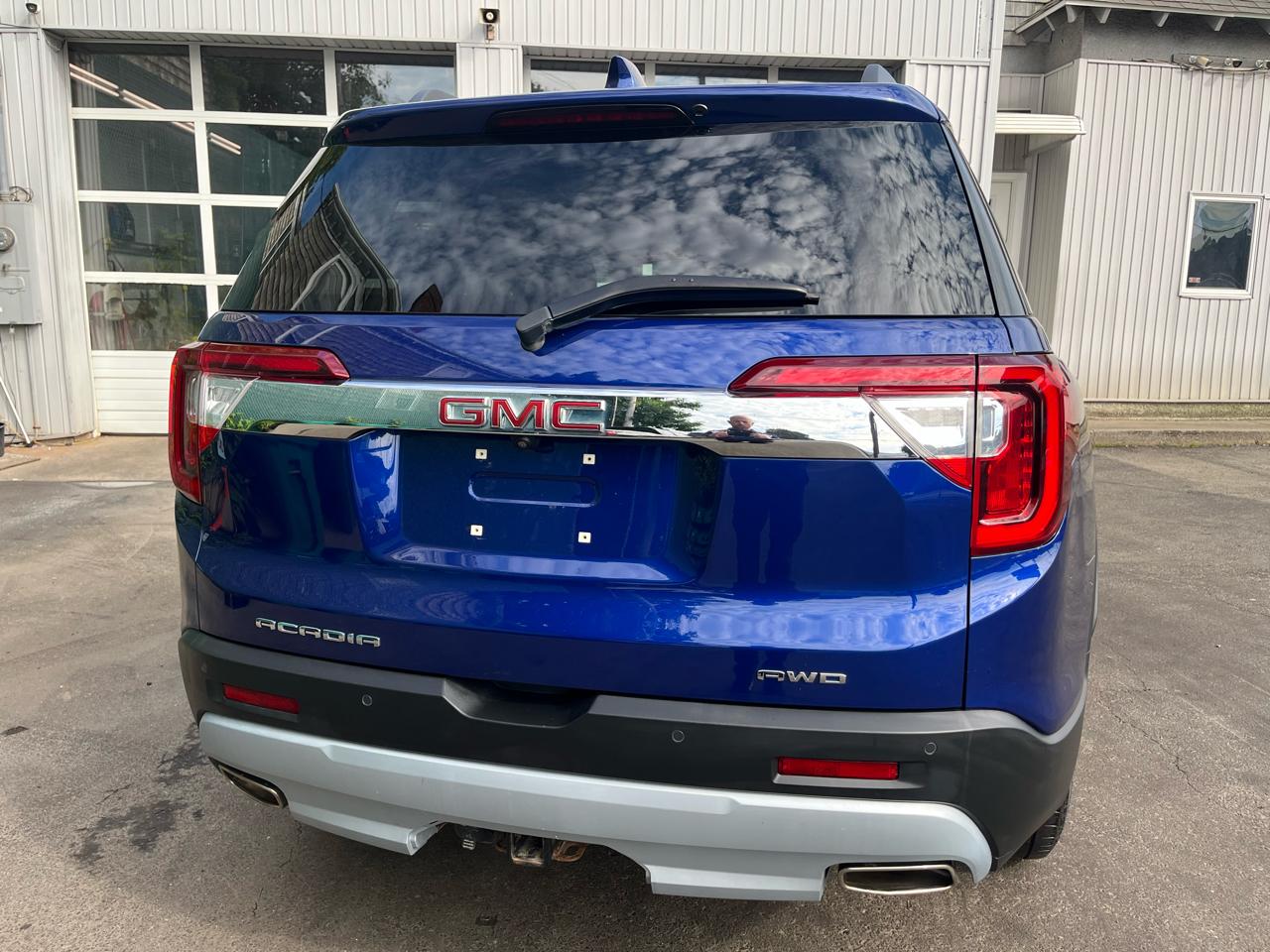 GMC Acadia AWD 4dr SLT 2023
