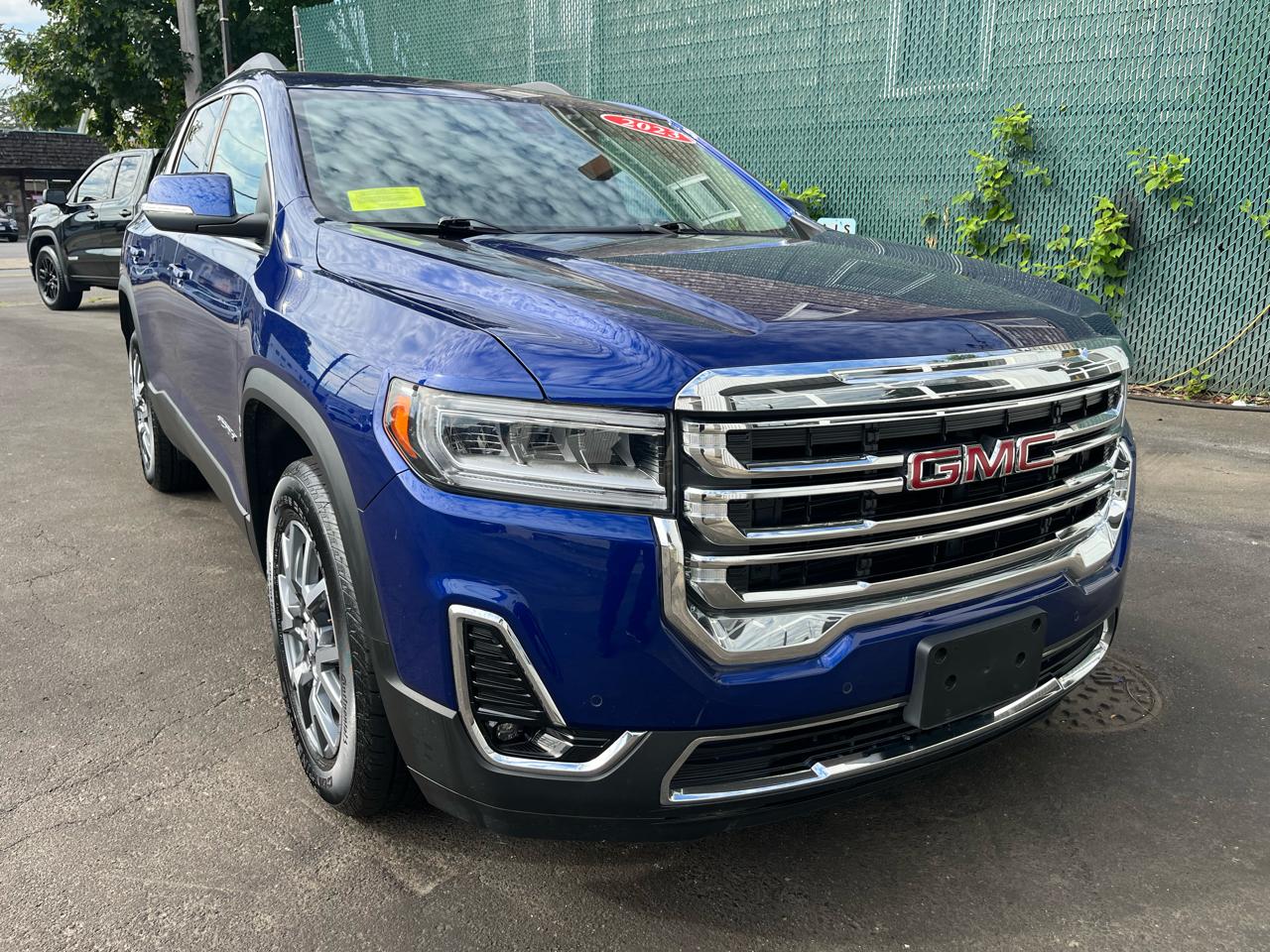 GMC Acadia AWD 4dr SLT 2023