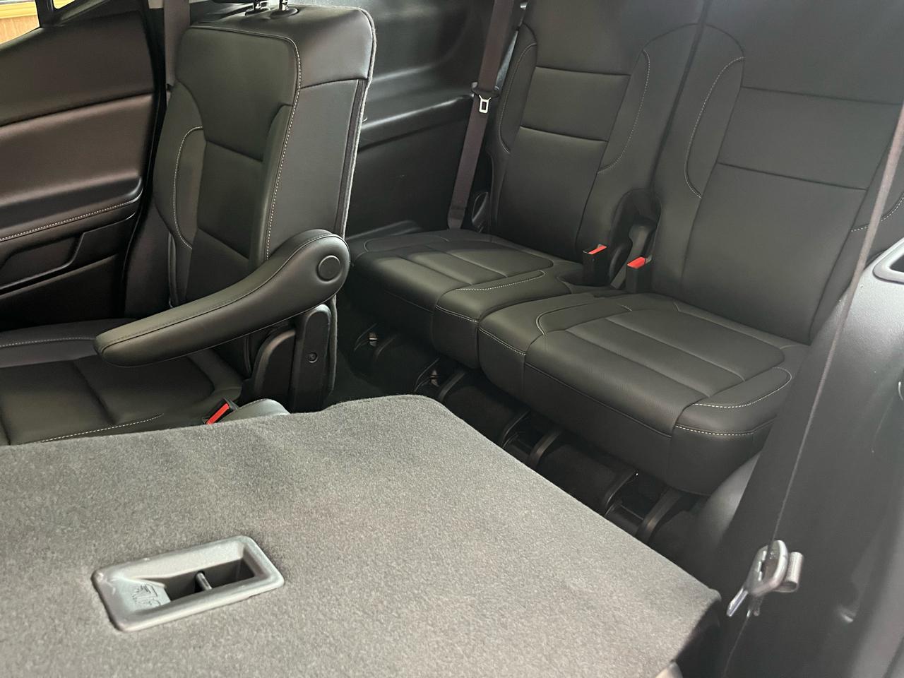 GMC Acadia AWD 4dr SLT 2023