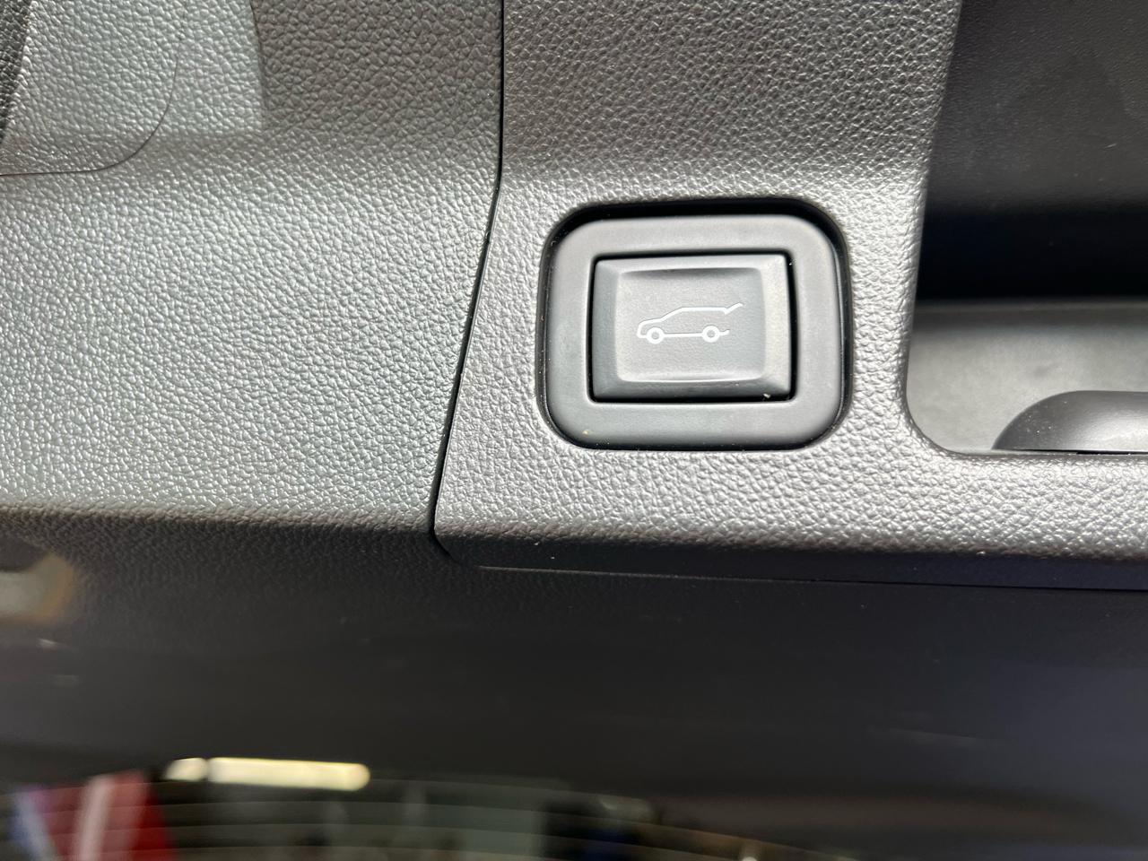 GMC Acadia AWD 4dr SLT 2023