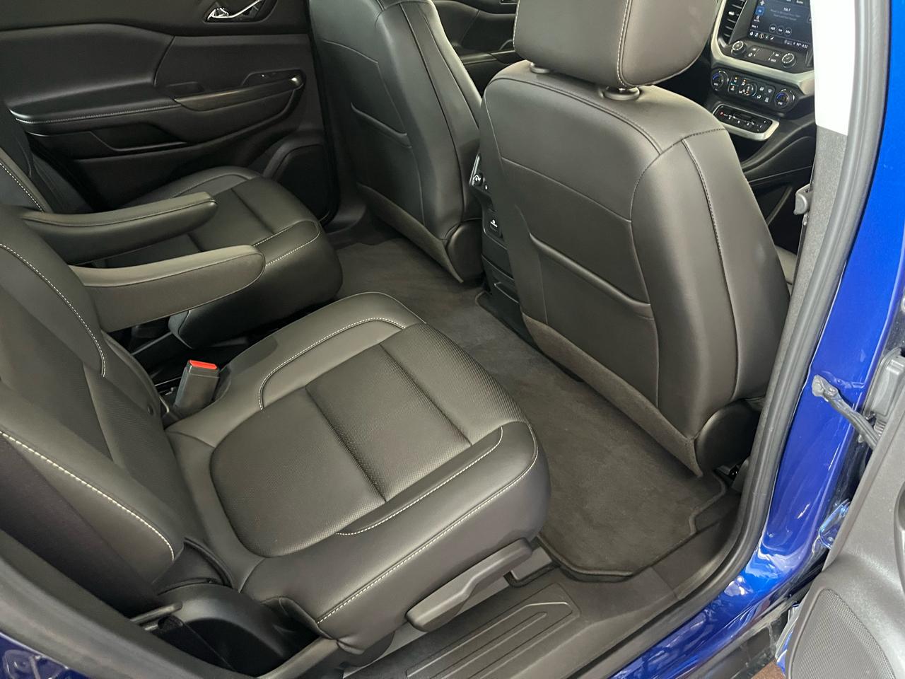 GMC Acadia AWD 4dr SLT 2023