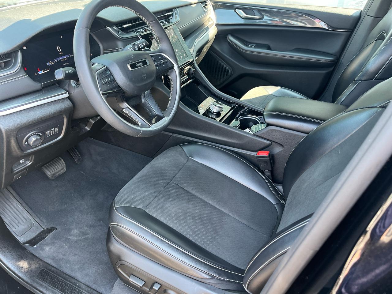 Jeep Grand Cherokee Altitude 4x4 2023
