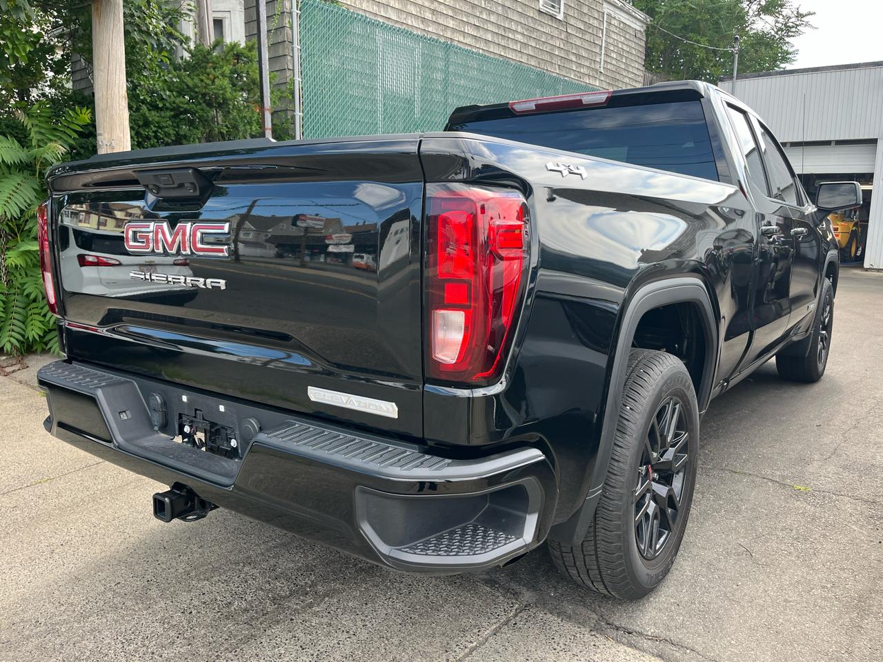 GMC Sierra 1500 4WD Double Cab 147" Elevation w/3VL 2023