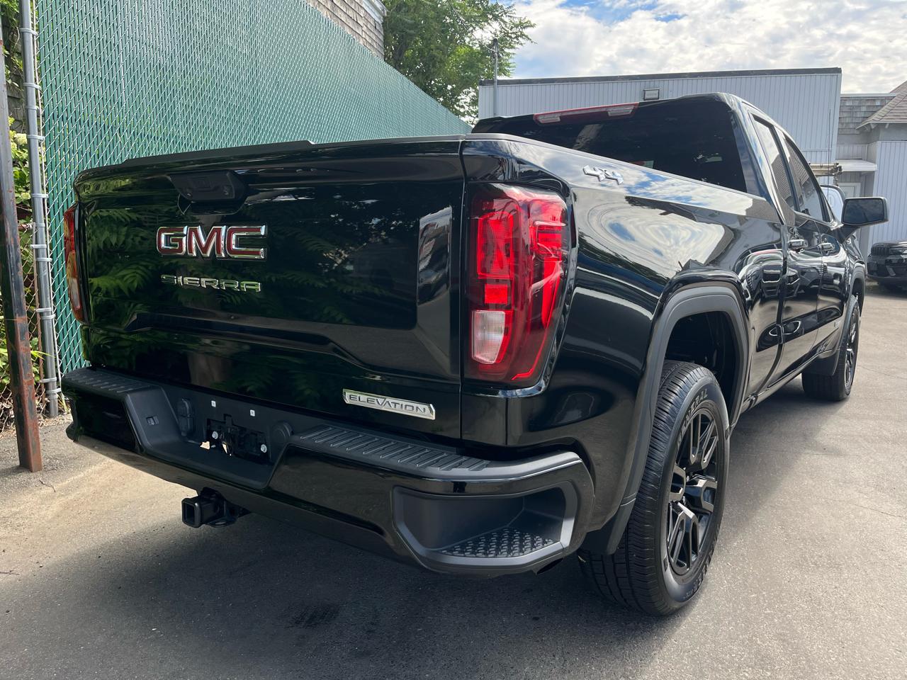 GMC Sierra 1500 4WD Double Cab 147" Elevation w/3VL 2023