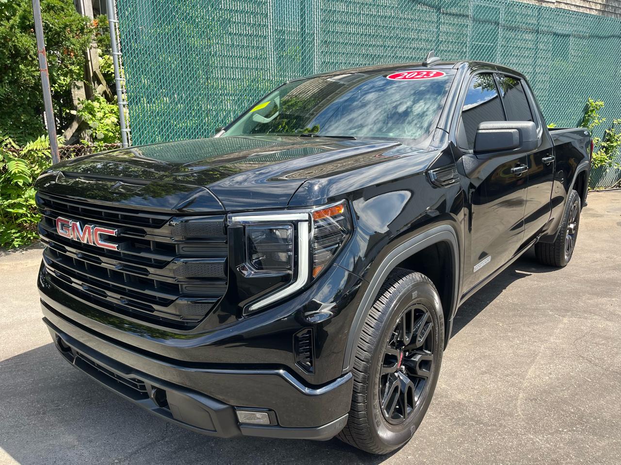 GMC Sierra 1500 4WD Double Cab 147" Elevation w/3VL 2023