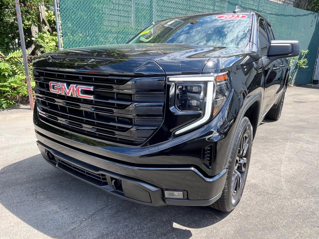 GMC Sierra 1500 4WD Double Cab 147" Elevation w/3VL 2023