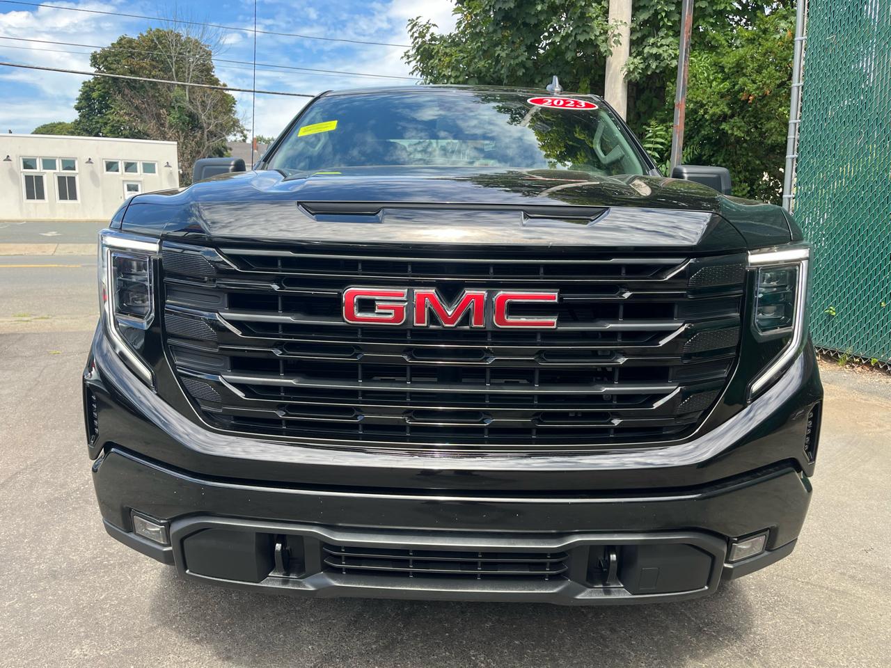 GMC Sierra 1500 4WD Double Cab 147" Elevation w/3VL 2023