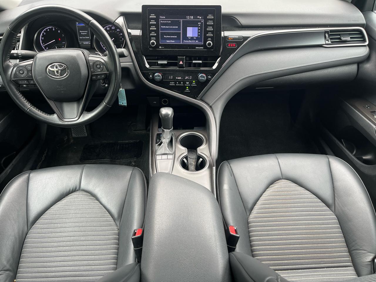 Toyota Camry Hybrid SE Nightshade CVT (Natl) 2023