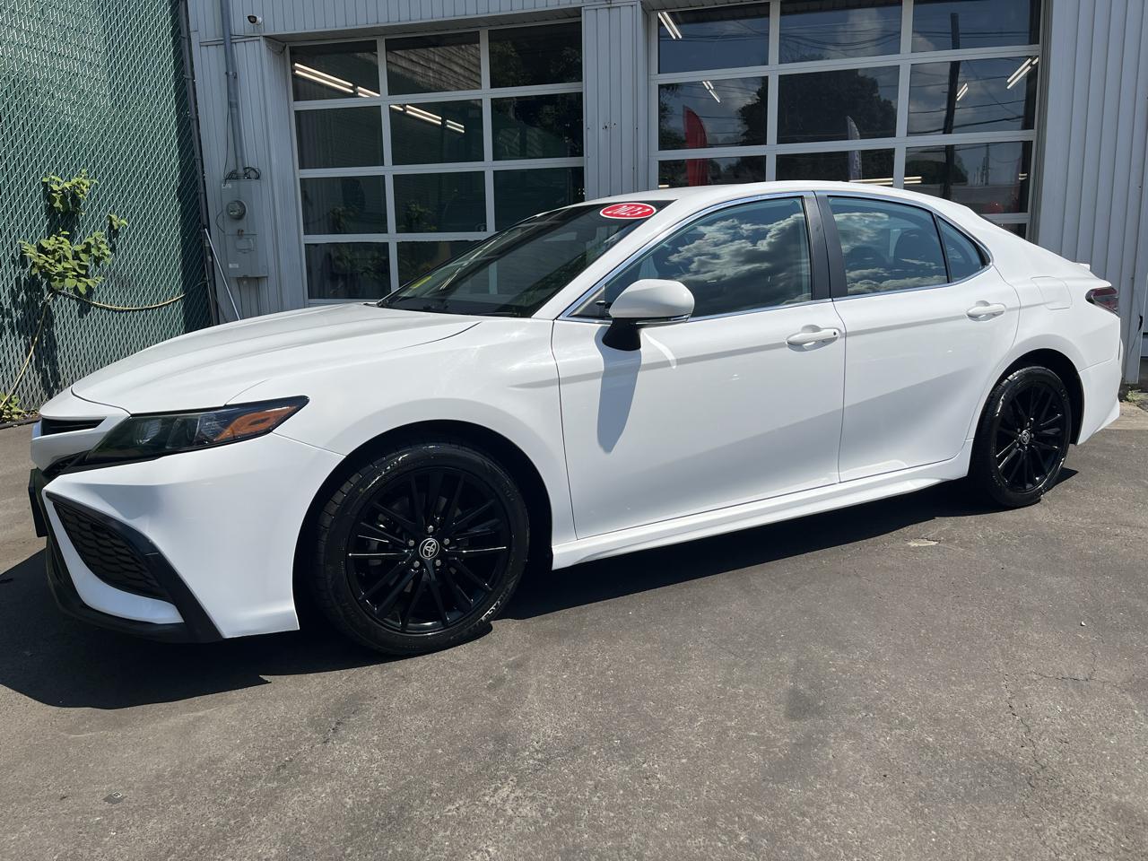Toyota Camry SE Nightshade Edition 2023