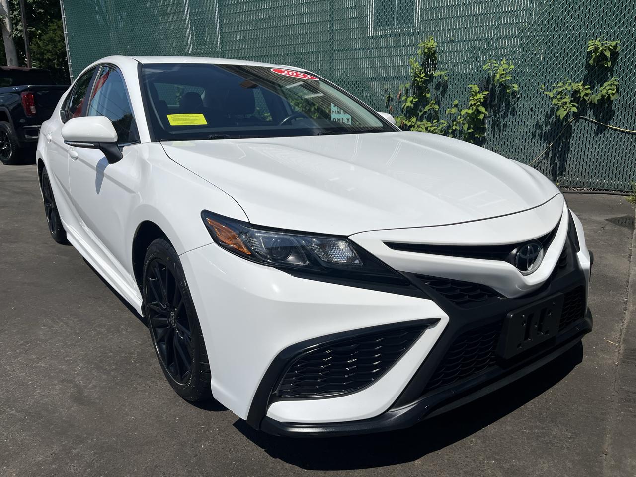 Toyota Camry SE Nightshade Edition 2023