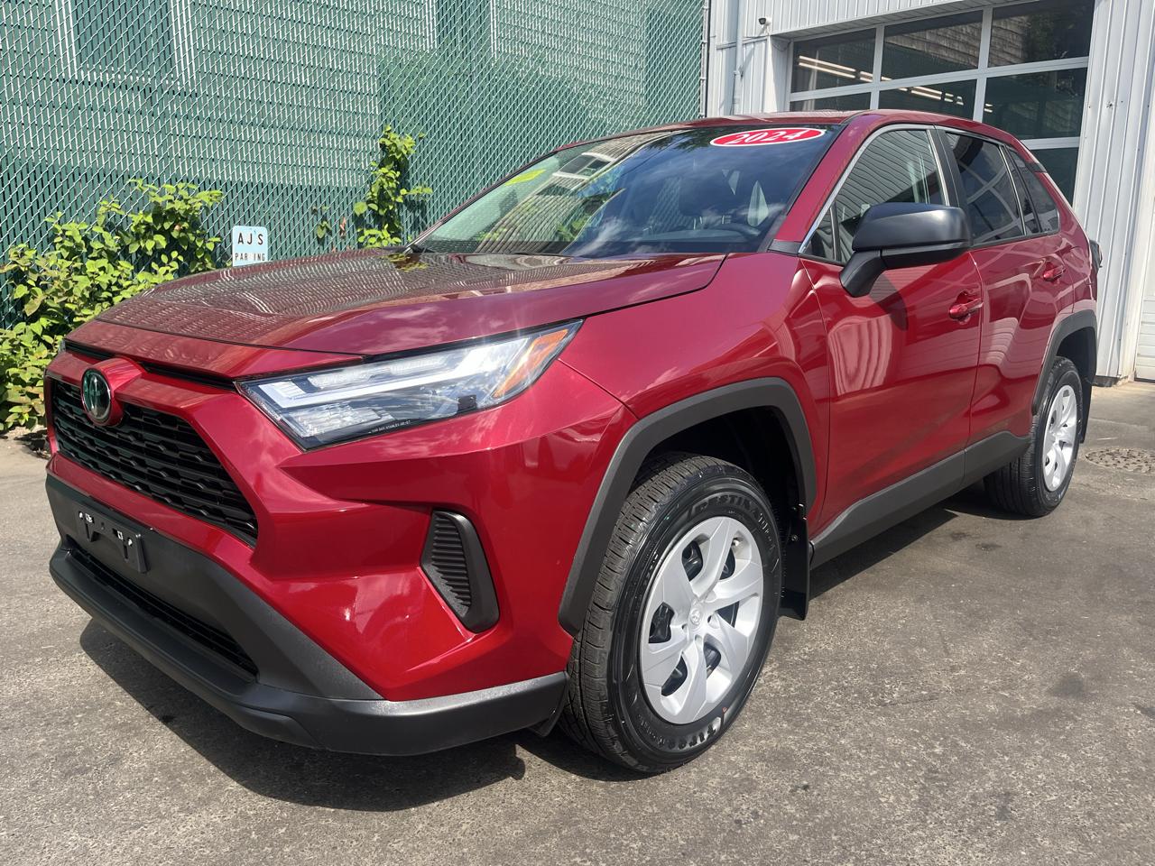 Toyota RAV4 LE AWD (Natl) 2024
