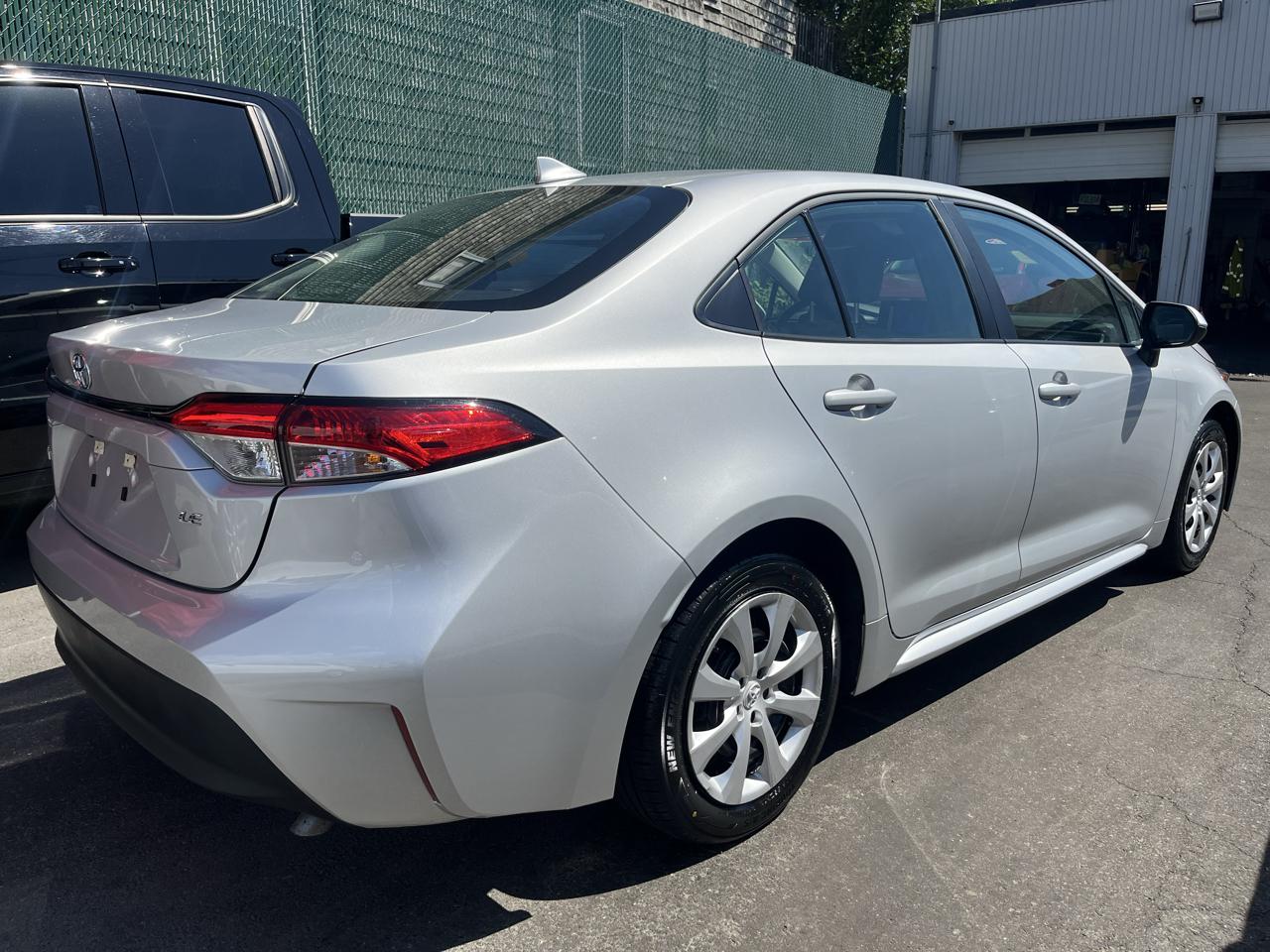 Toyota Corolla LE CVT (Natl) 2024