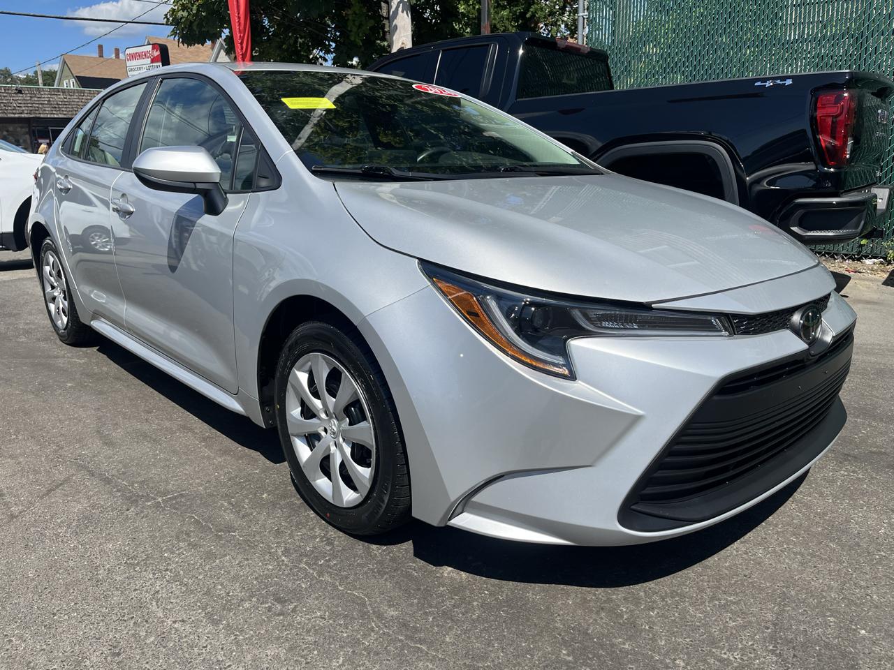 Toyota Corolla LE CVT (Natl) 2024