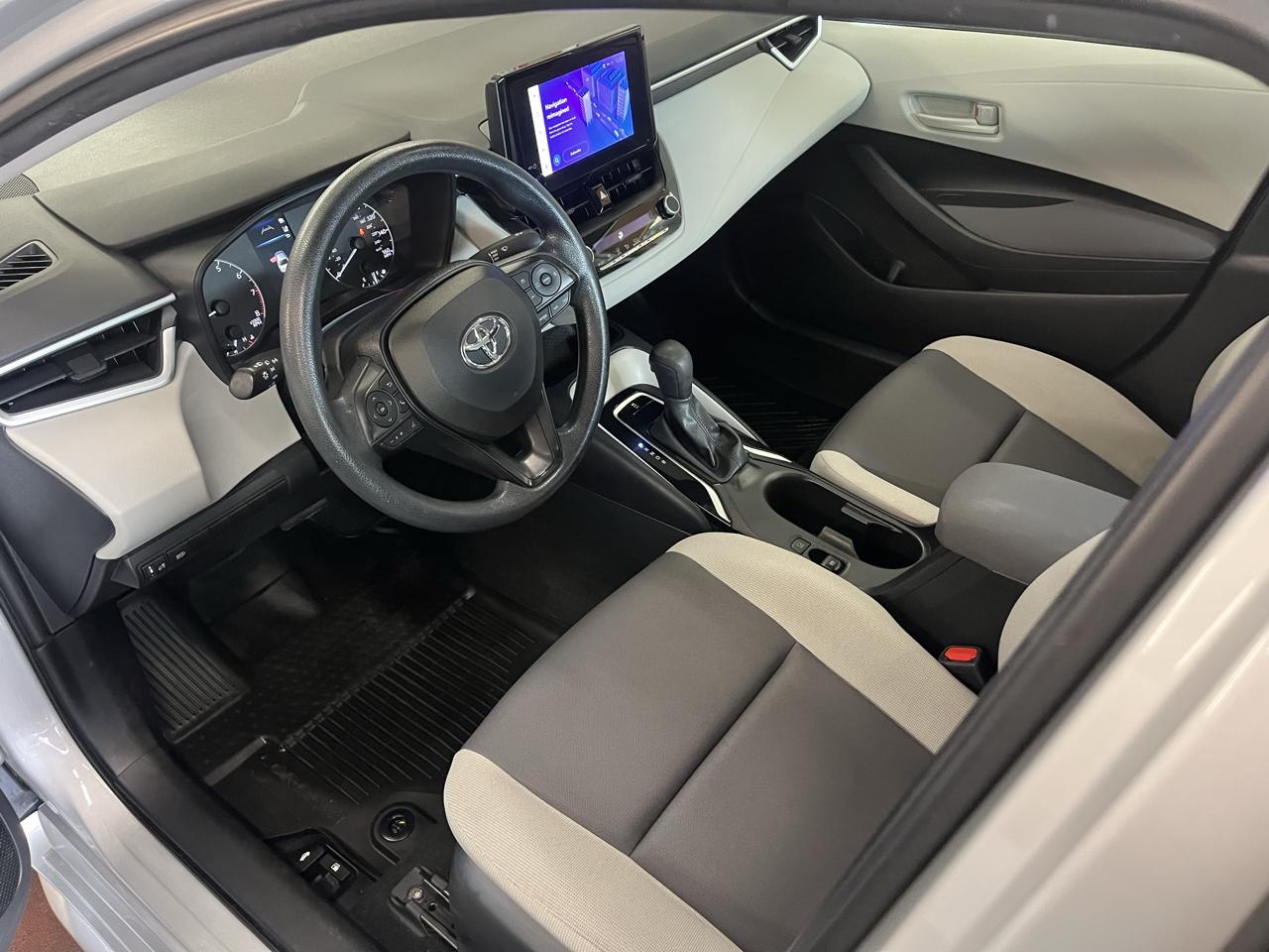 Toyota Corolla LE CVT (Natl) 2024