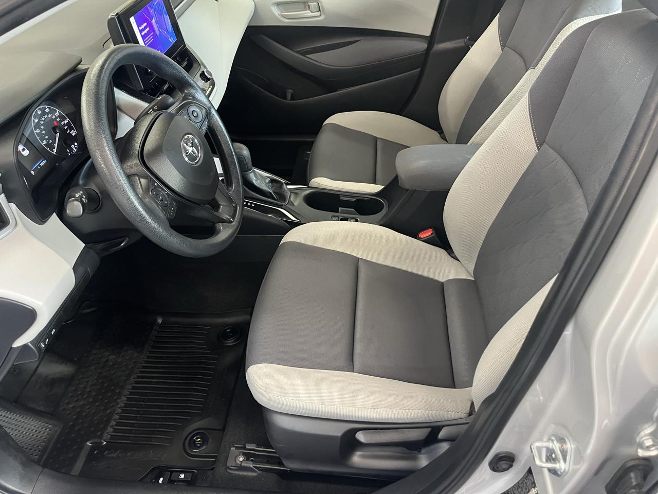 Toyota Corolla LE CVT (Natl) 2024