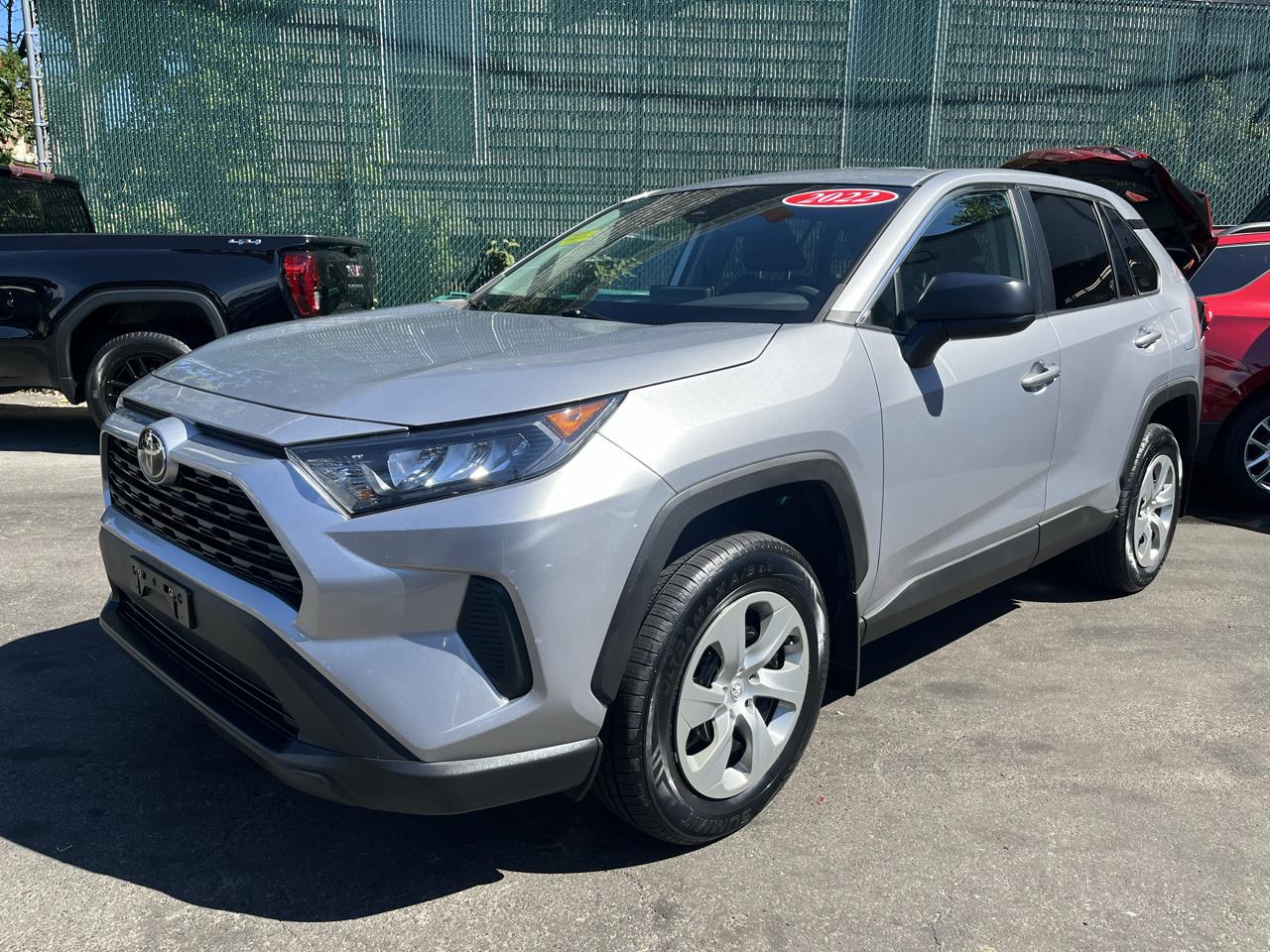 Toyota RAV4 LE AWD (Natl) 2022