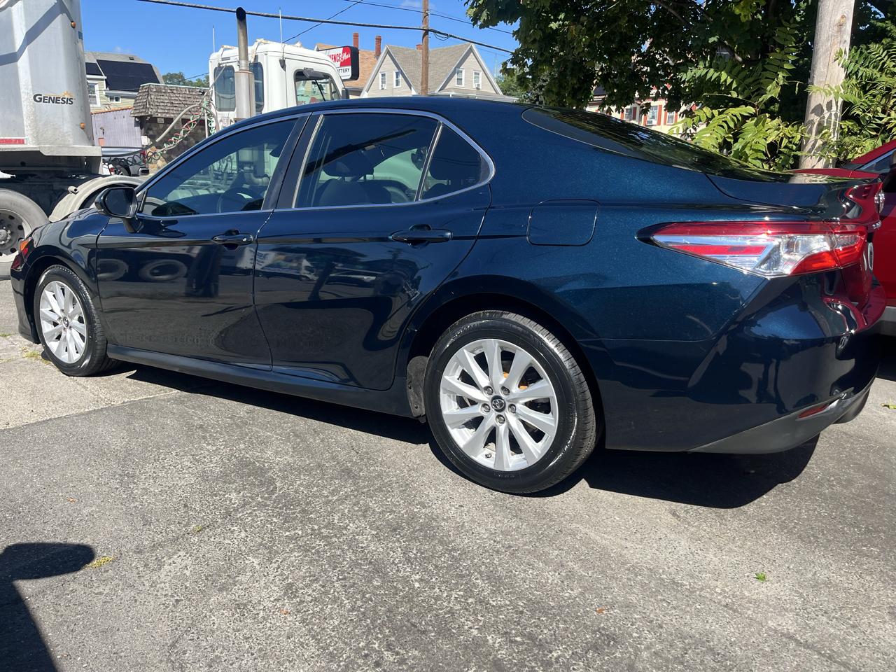 Toyota Camry XLE Auto (Natl) 2018