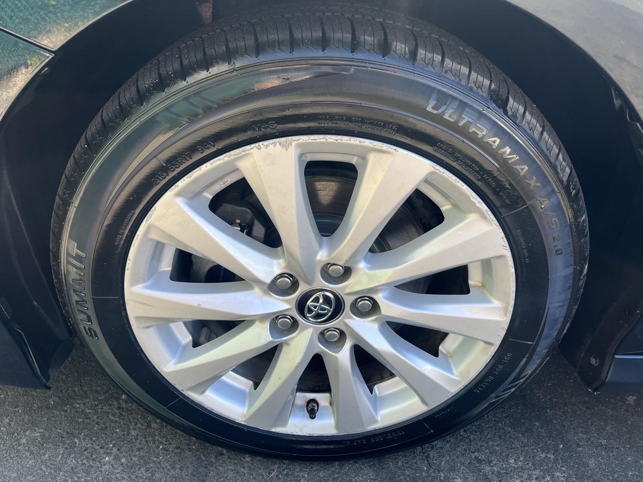 Toyota Camry XLE Auto (Natl) 2018