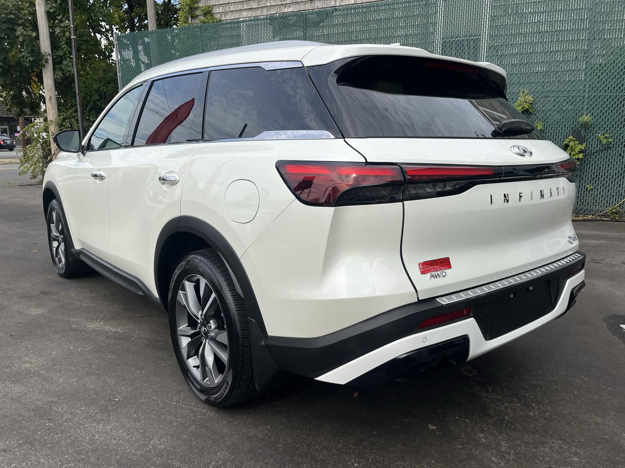 Infiniti QX60 LUXE AWD 2023