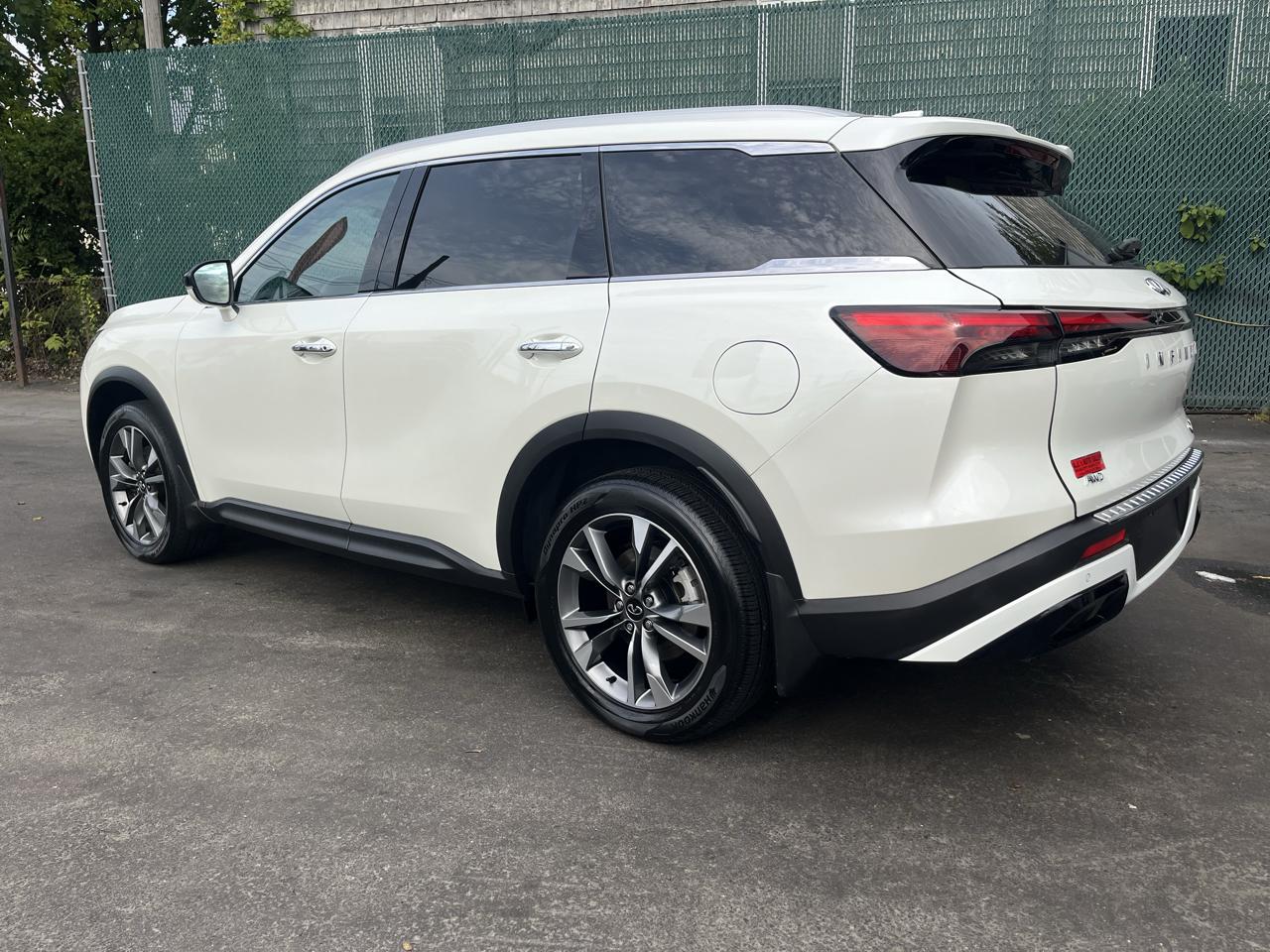 Infiniti QX60 LUXE AWD 2023