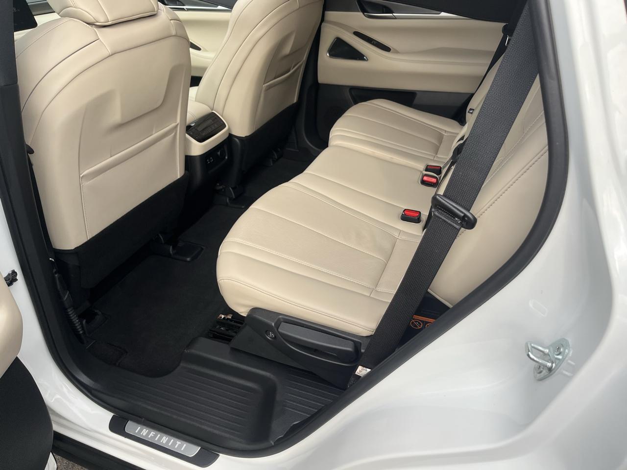 Infiniti QX60 LUXE AWD 2023