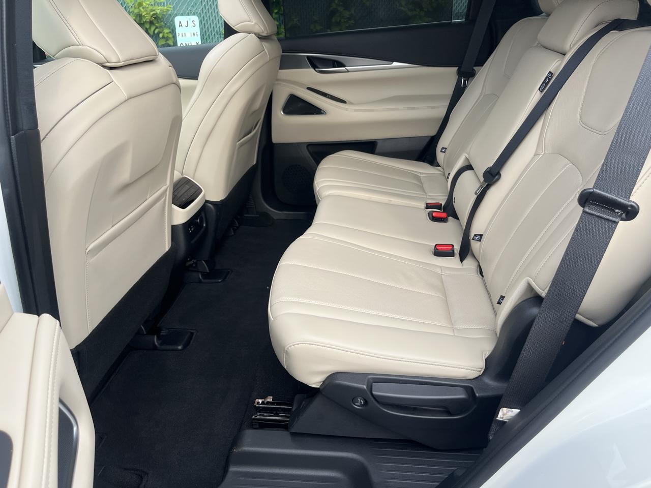 Infiniti QX60 LUXE AWD 2023