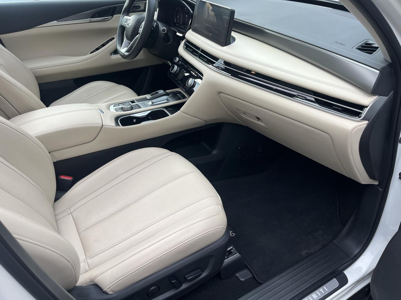 Infiniti QX60 LUXE AWD 2023