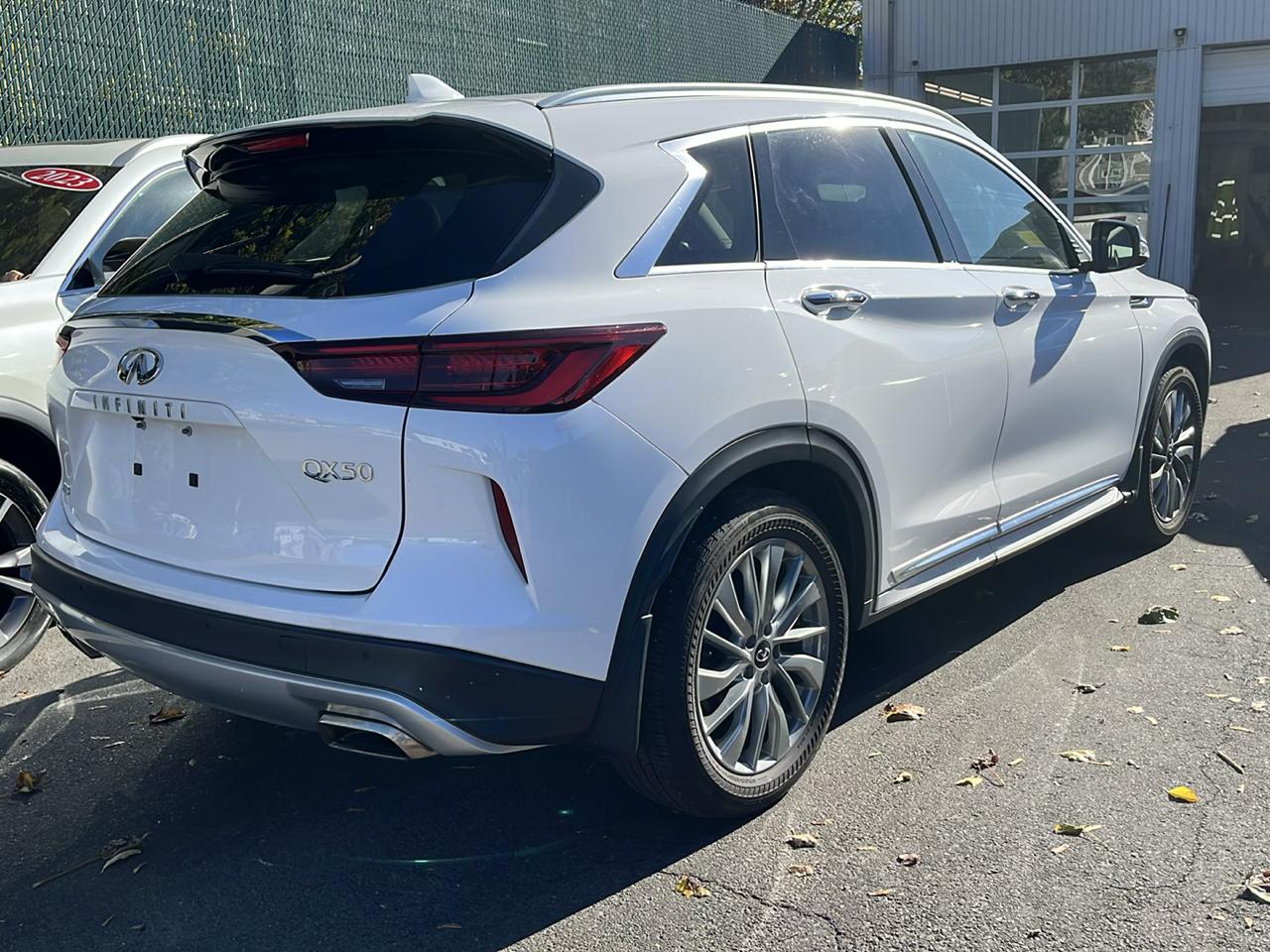 Infiniti QX50 LUXE AWD 2023