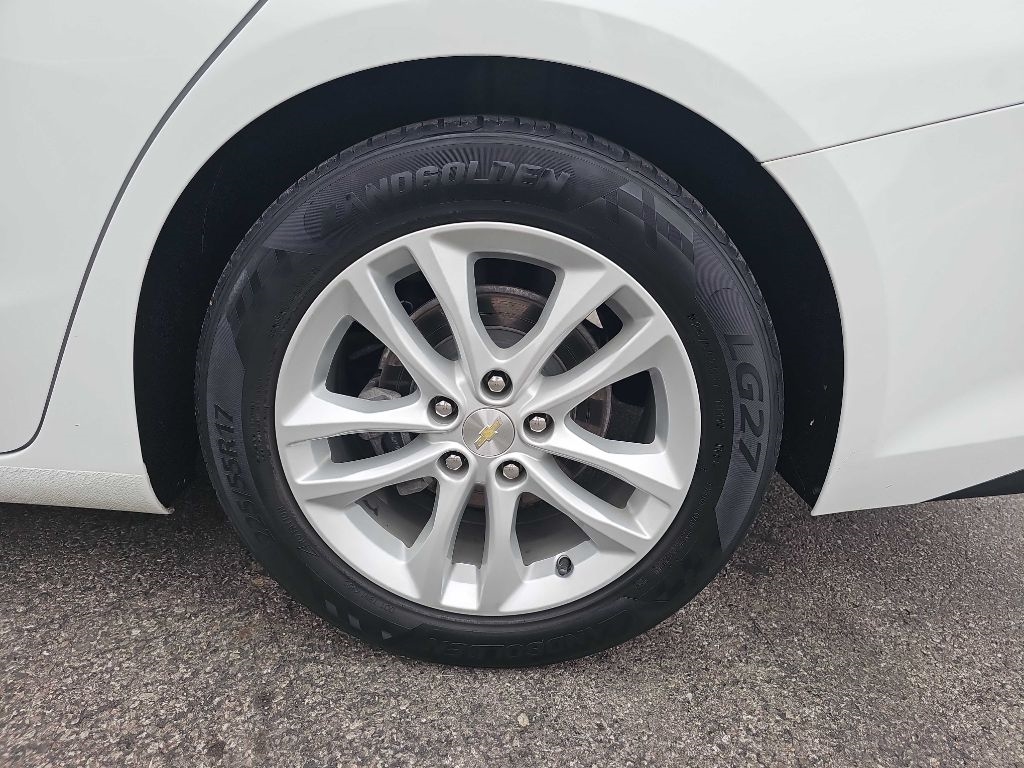 Chevrolet Malibu  2017