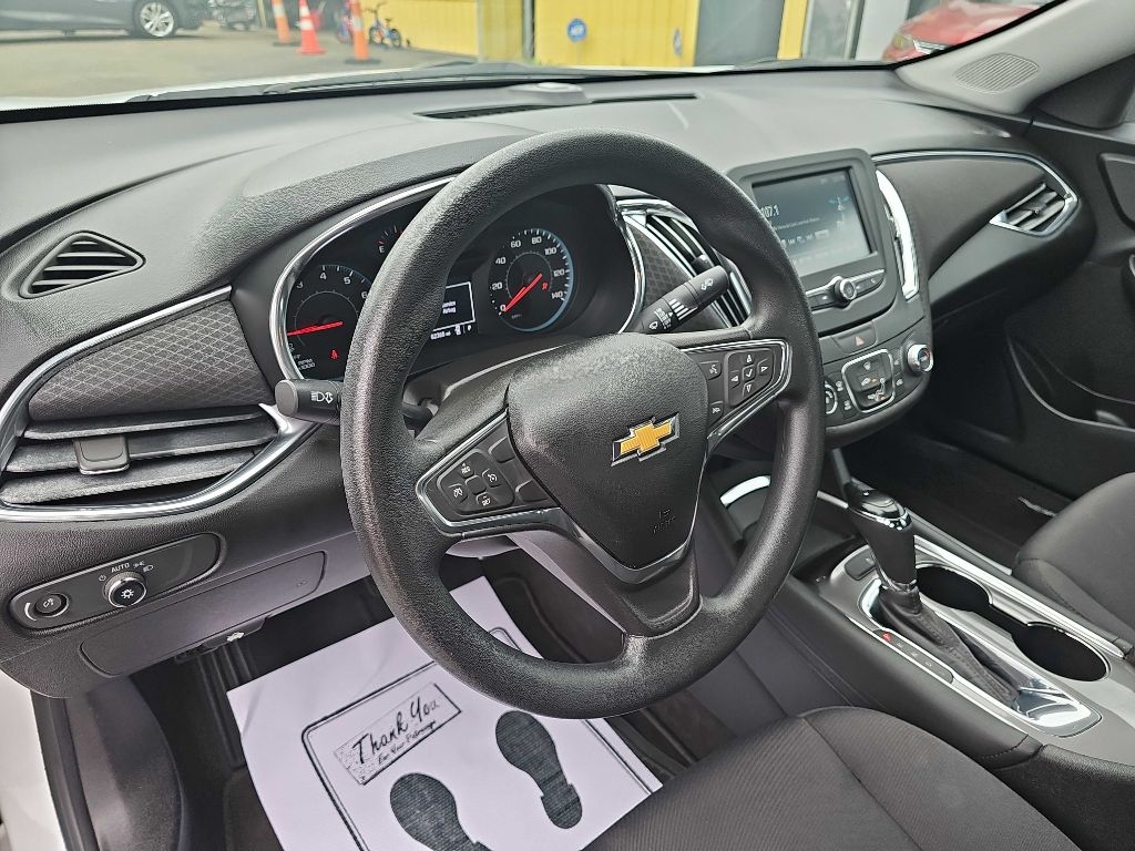 Chevrolet Malibu  2017